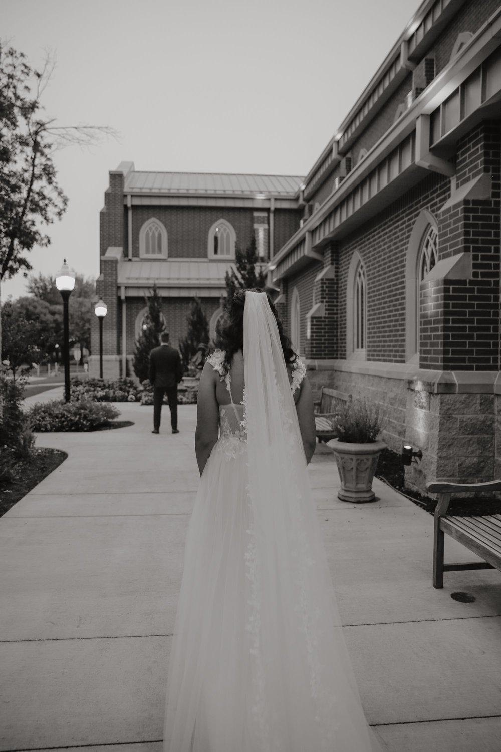 carousel-hero-element image-4