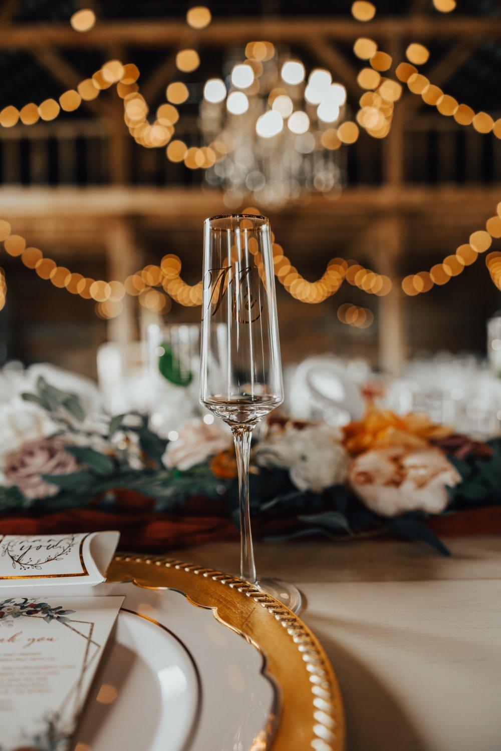 carousel-hero-element image-15